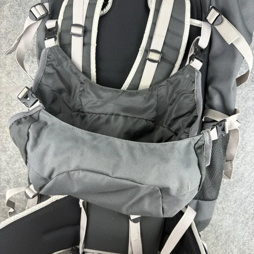 Jansport Katahdin 70 Liter Large Hiking backpack Black & Gray